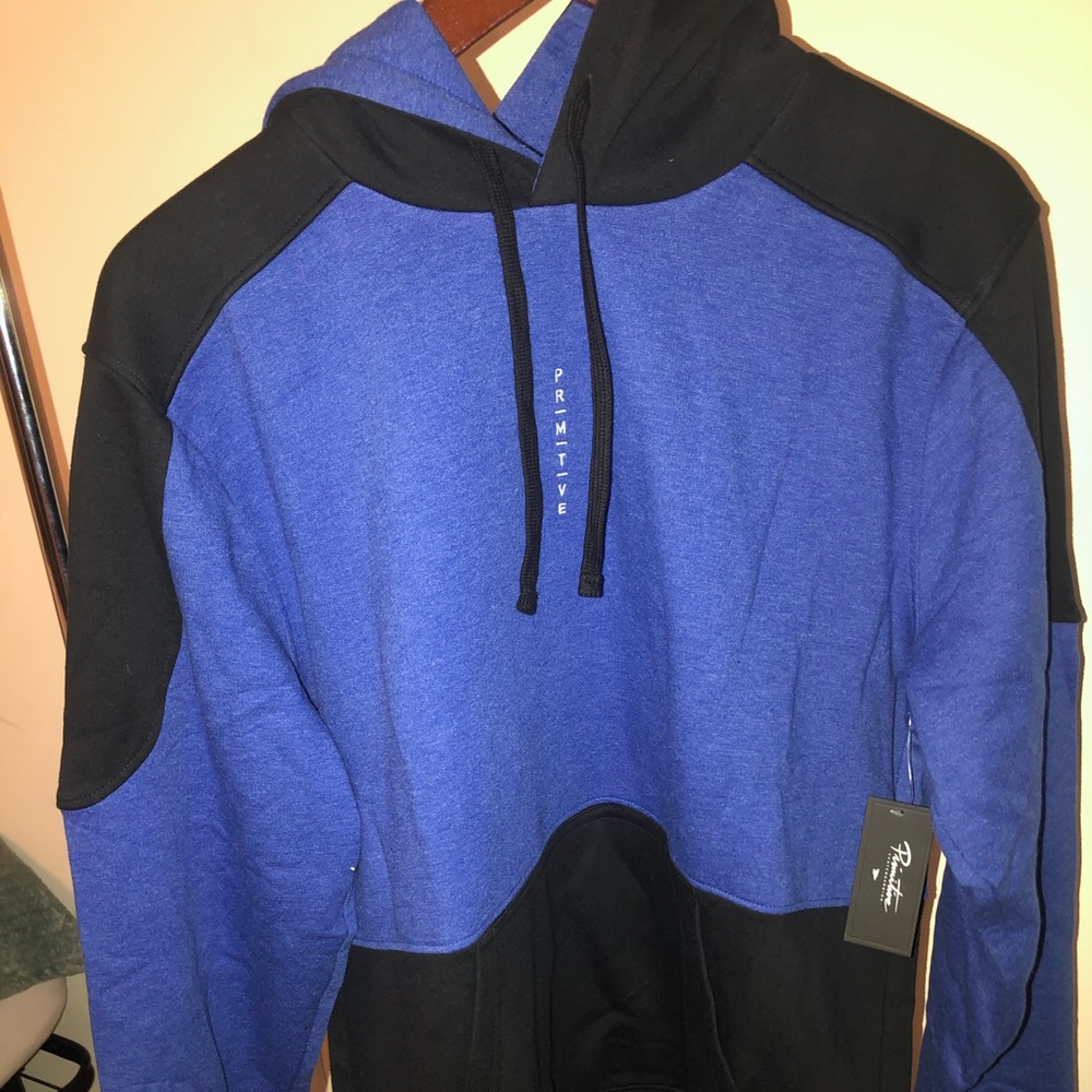 Pullover sweater
